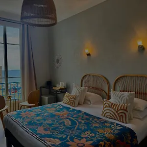 eden-la-baigneuse.fr-provencehotel.com/